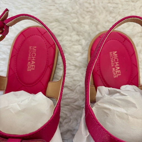 Michael Kors Pink T-Strap Sandals with Gold Hardware size 8.5 M - Picture 6 of 16